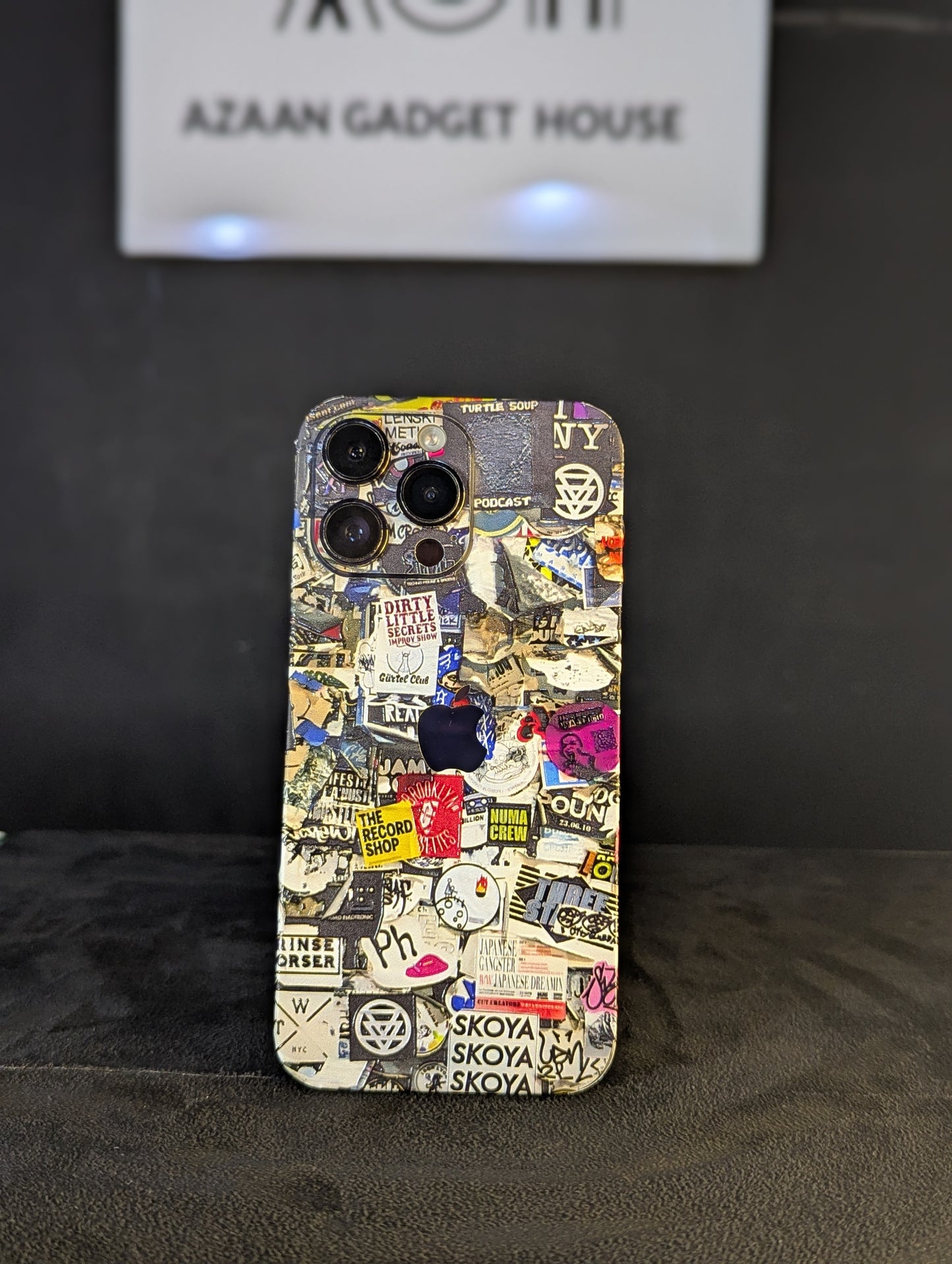 Graffiti- 3D Mobile Skin