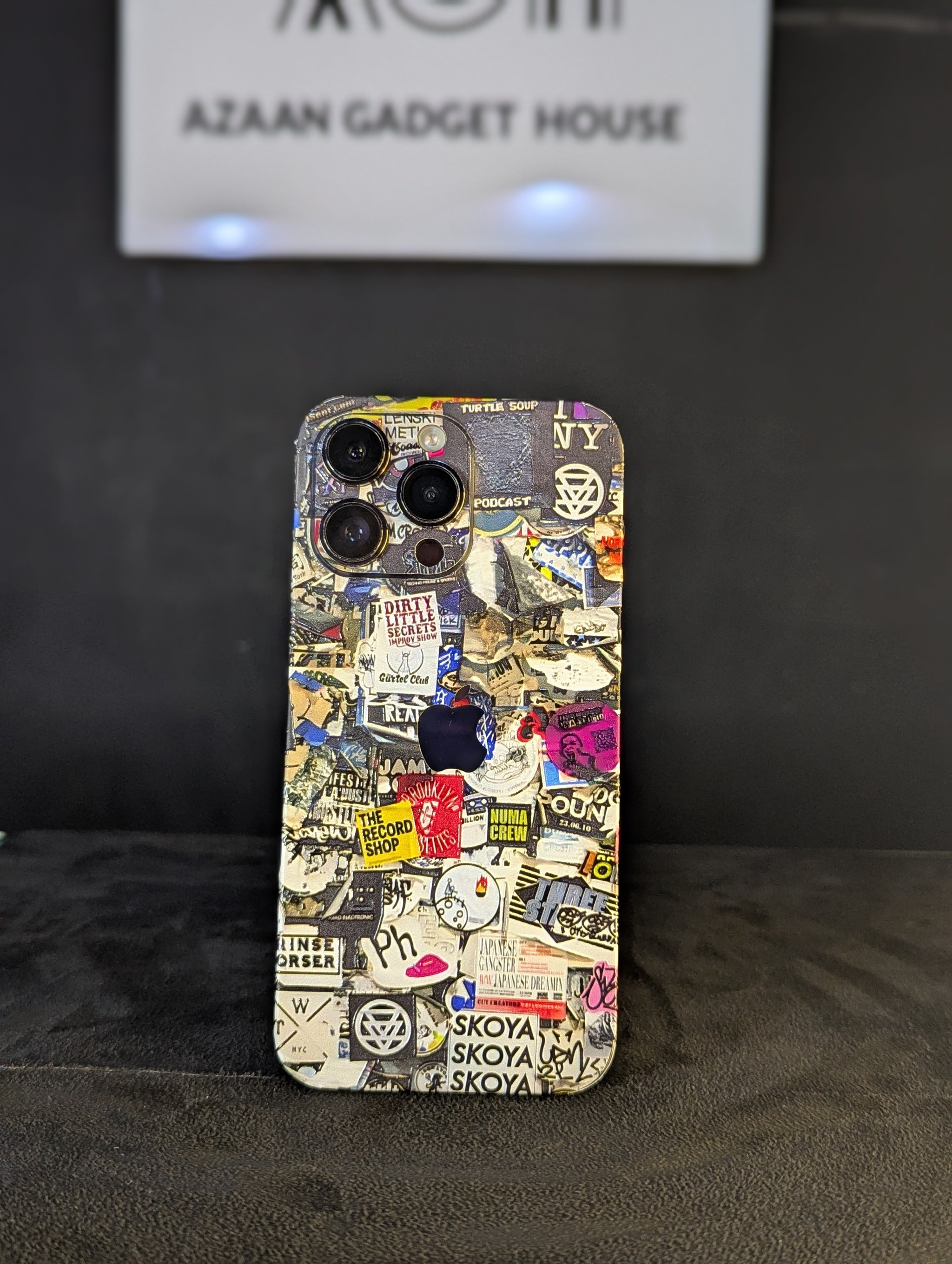Graffiti- 3D Mobile Skin