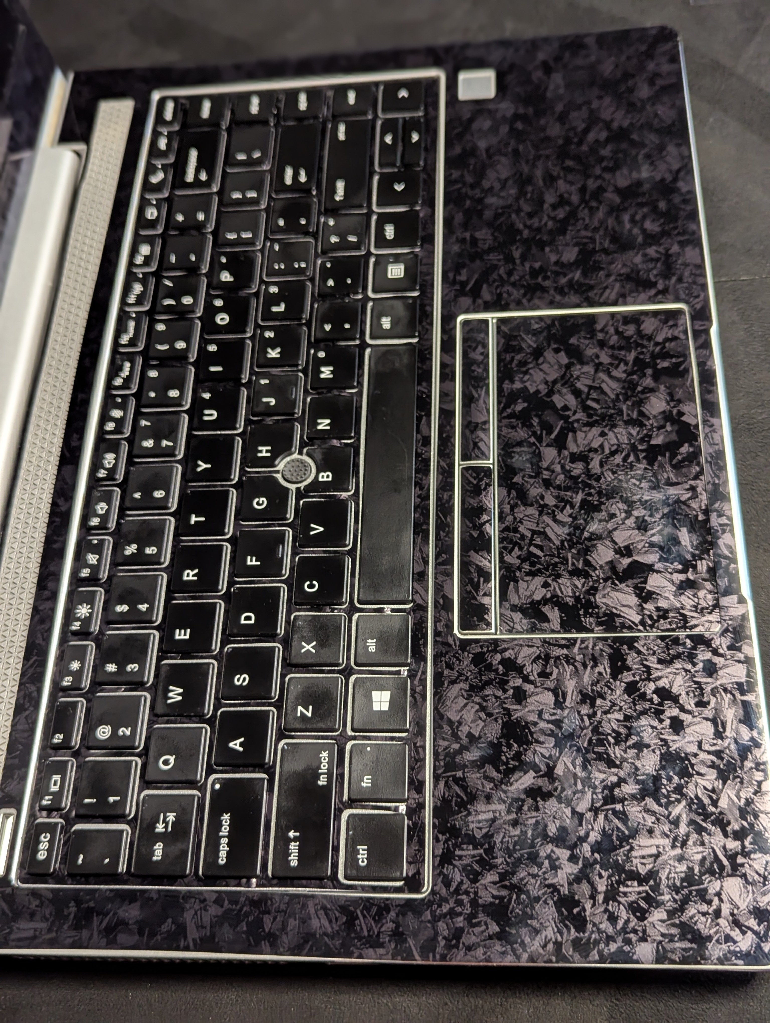 Shinny Black Carbon Fiber- 360 Laptop Skin